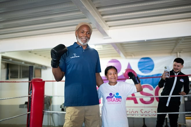 Lennox Lewis still proving to be a knockout